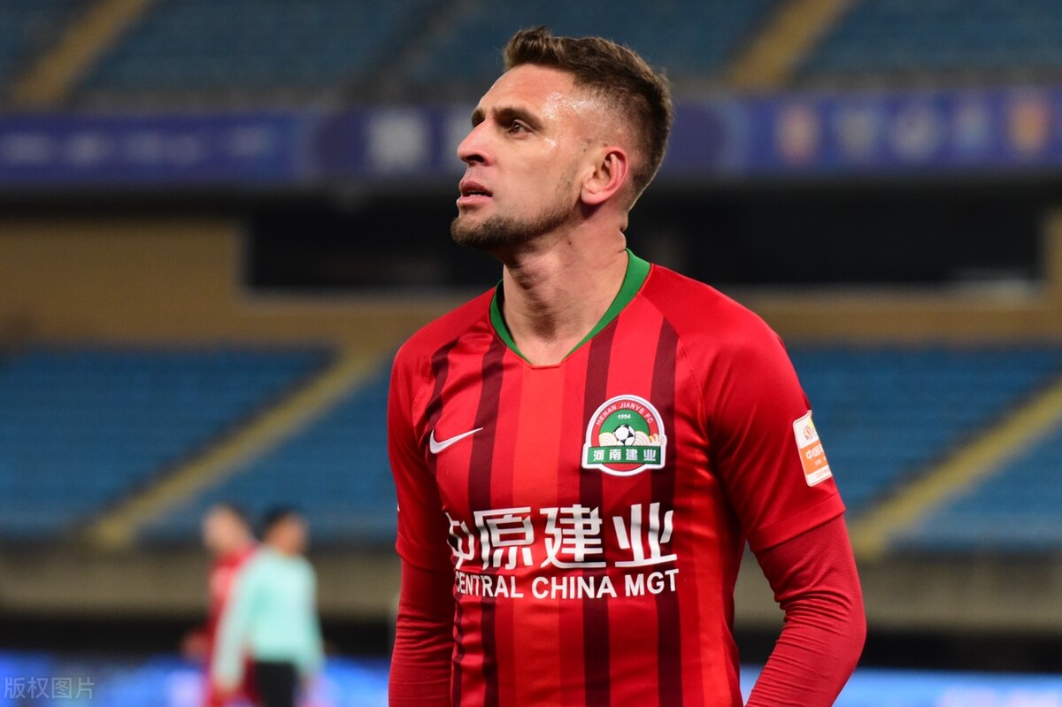 河南|河南嵩山龍門變身巴塞羅那，52.7%的控球率助中原鐵軍獲得兩連勝