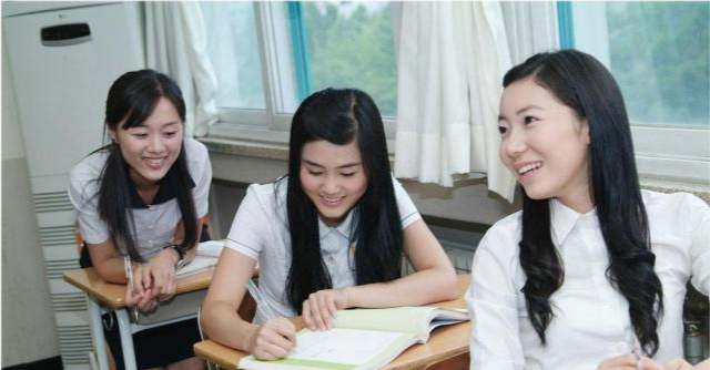 幻女姬 差生如果让重点中学的老师教,能否考出好成绩?