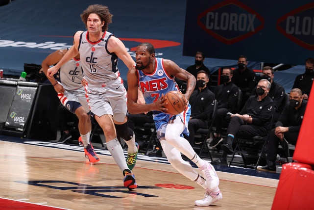 凯文·杜兰特|死亡隔扣+全场37+连续16场得分过20！王仕鹏：这哪像刚大伤过的球员