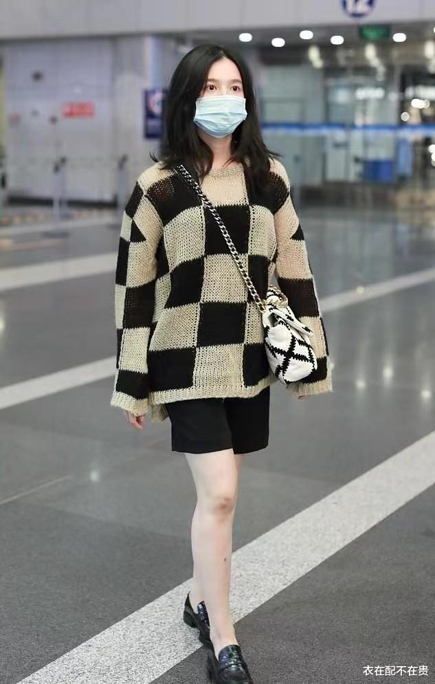 张婧仪|张婧仪的初恋脸真香，穿日常装也显气质，能被周迅看上的都不简单