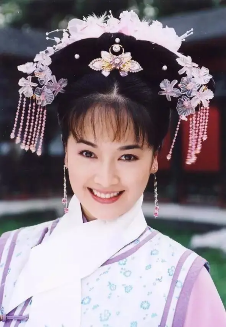 左小青|左小青：带着爱嫁大20岁老公，终究没走到最后，让女儿受到伤害