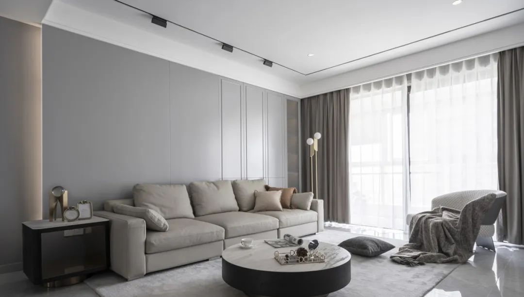 200m2轻美式之家:灰白质感+宝藏细节,满分又高能!