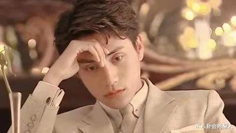 陈坤|子比父丑的10对明星父子,陈坤儿子像路人,看到狄龙儿子太可惜了