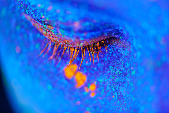 |“狗咬人不是新闻,人咬狗才是新闻”:悟透了这句话,胜读十年书