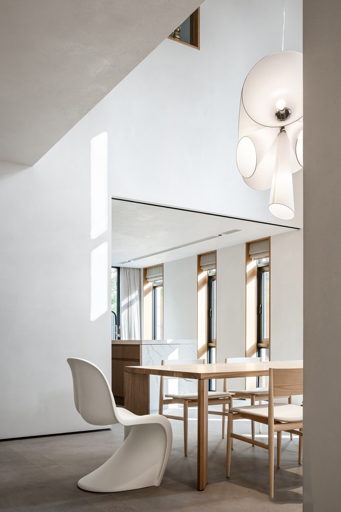 |极简风格的日系豪宅，沉稳，冷静