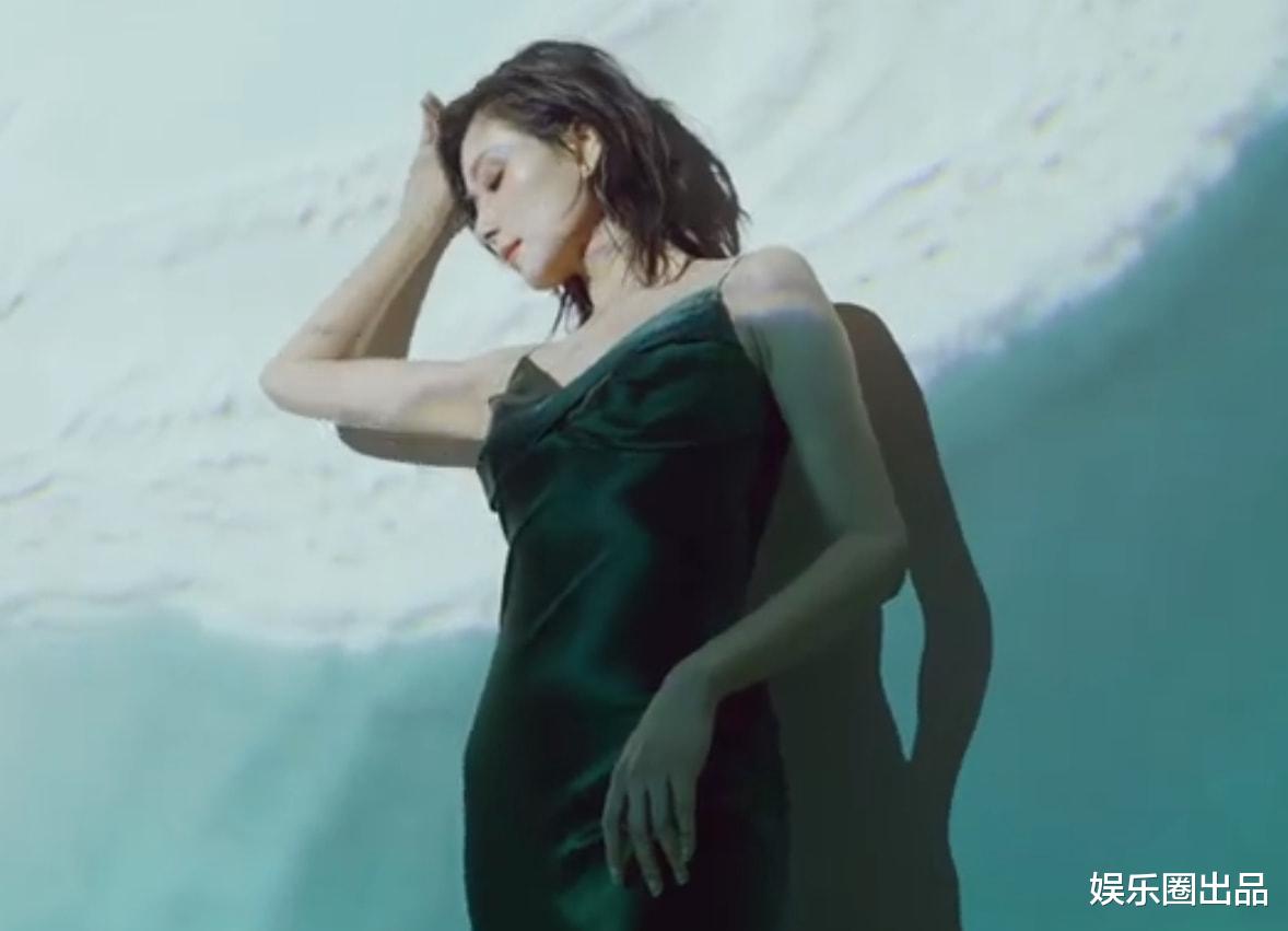 万茜|万茜代言国产护肤品，宣传片曝光引起热议，网友：博眼球太明显