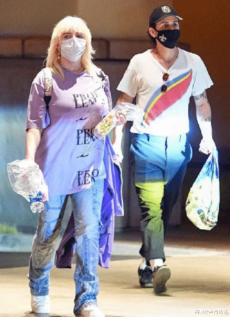 比莉·艾利什|碧梨辱华言论惹众怒,粉丝纷纷脱粉,恐怕要凉了!