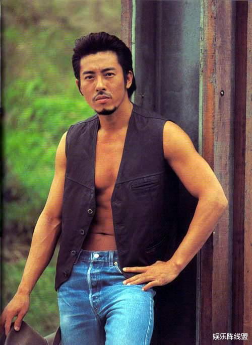 刘浩存|“令狐冲”吕颂贤:拒绝富婆5000万豪横邀约,妻子车祸致终身不育