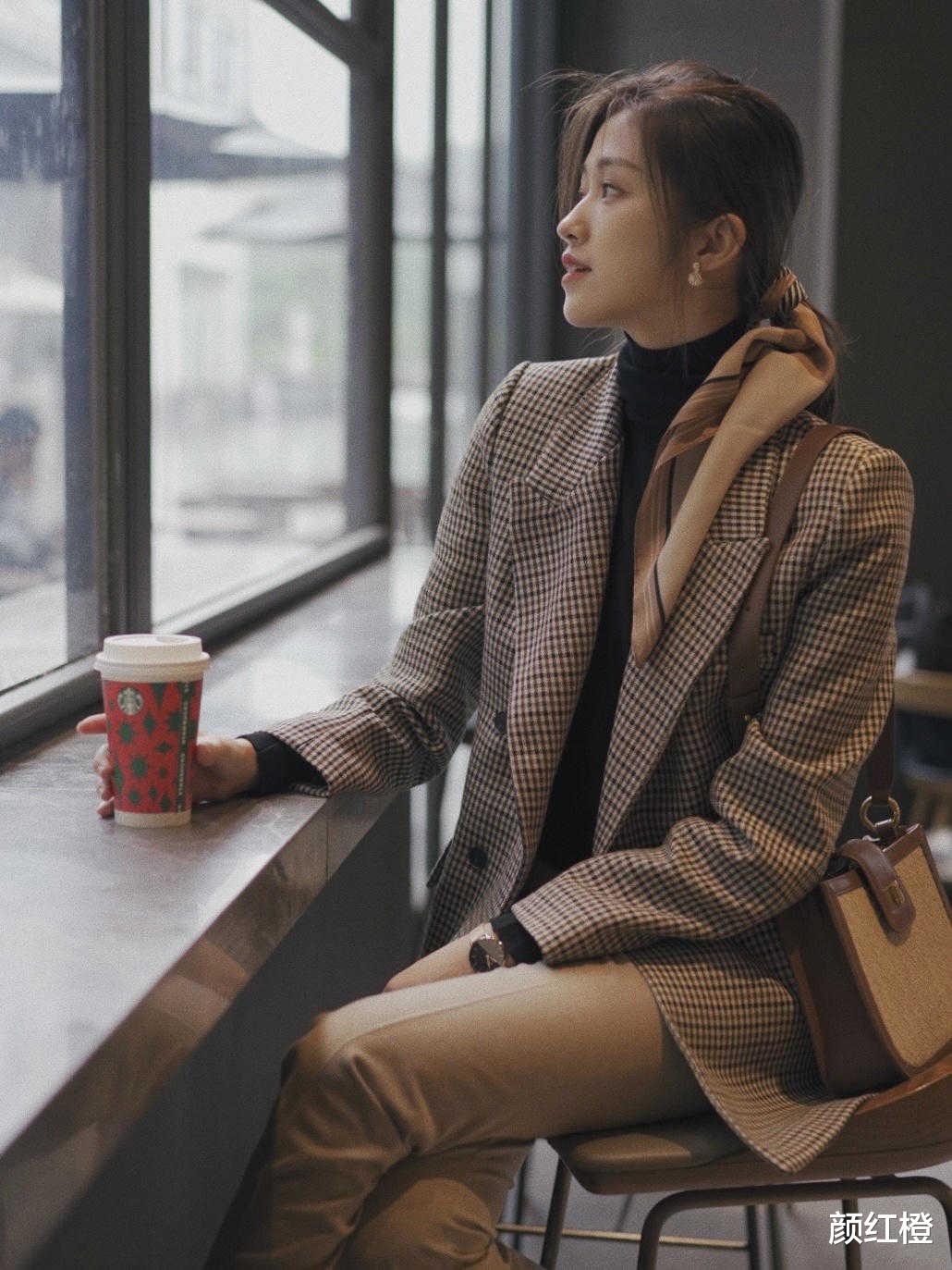 颜红橙|秋季不要乱穿衣，试试这些百搭舒适的基础款，高级洋气不挑人