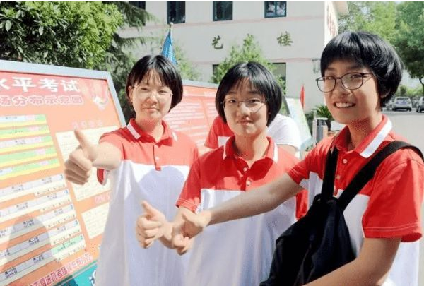 Ainee妈咪|孩子将来成绩优异与否，从他们的眼神就能看出端倪，特征很明显