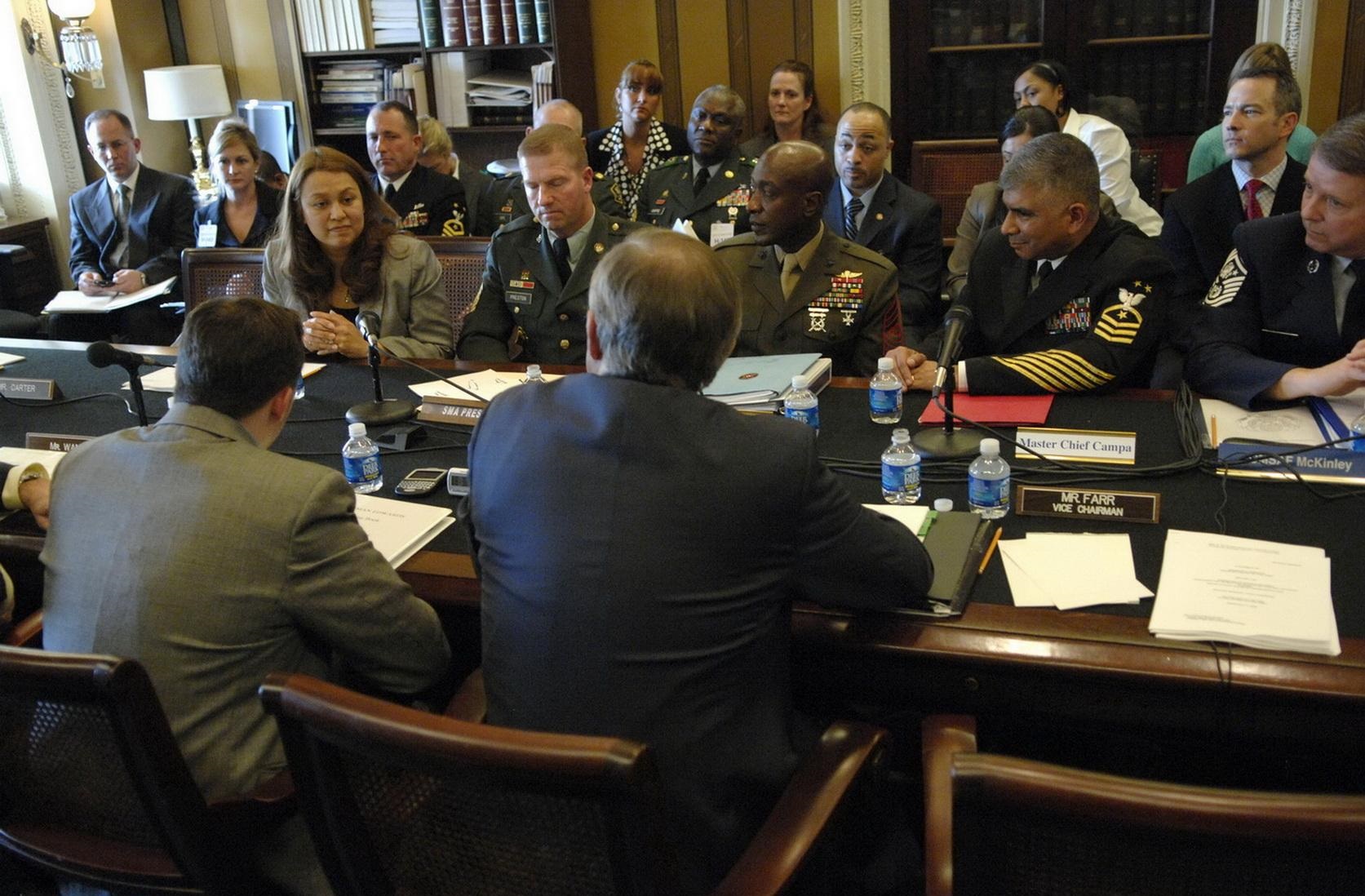 美军|美军兵王有多牛？将军见他都要立正敬礼，五角大楼有独立办公室