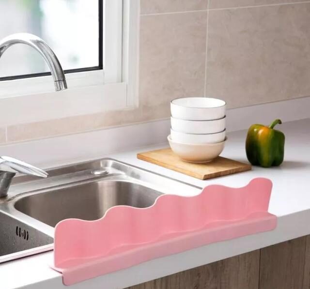 很多主妇都把水槽周边空着，20年老保姆支招，空间瞬间大两倍！