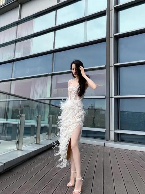 |我喜欢这份淡淡的情愫，在这繁花似锦、姹紫嫣红的季节里怀念流年