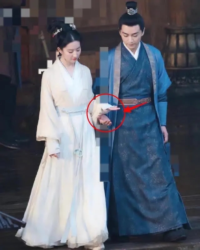 金粉世家|《金粉世家》18年了,以现代审美,人均绝色的金家女人们谁最美?