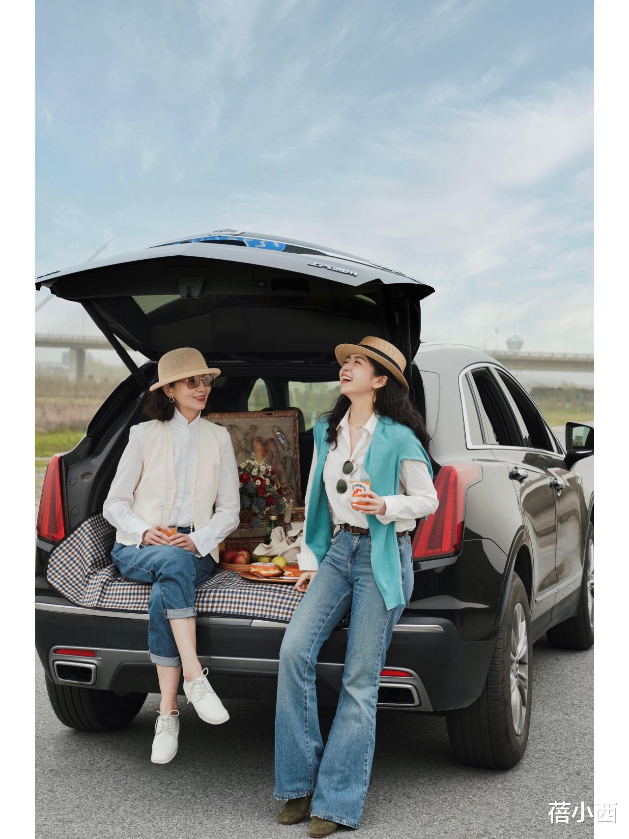 蓓小西|真正有洋气感的女人，必备这3条裤子：牛仔、直筒、阔腿和束脚裤