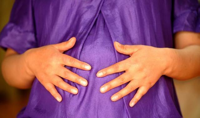 郑爽|因为郑爽，“黑色”代孕曝光，17岁少女被30cm反复穿刺致重伤……