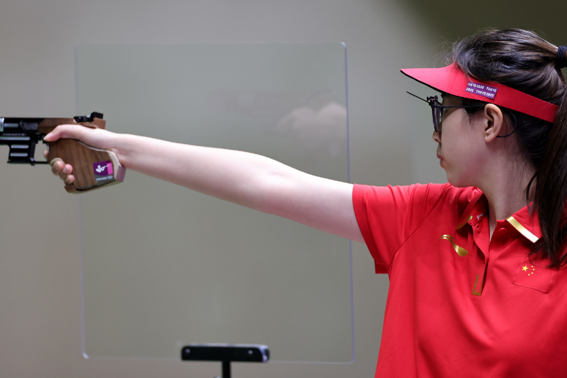 铜牌巨星|19岁四字妹妹摘铜！连续3次上演绝杀，女神级颜值，偶像杨鸣