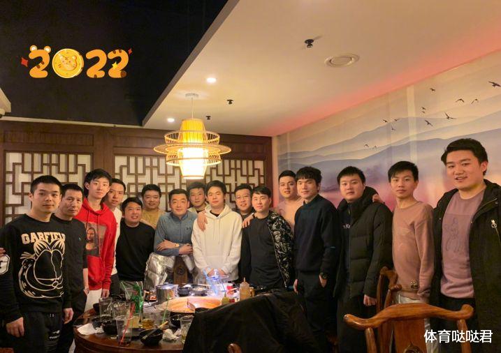 丁俊晖|中国斯诺克名将合影留念！丁俊晖发声送上祝福，颜丙涛梁文博缺席