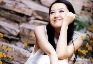 钟楚曦|许晴“52岁状态”惊艳众人：原来，这才是她至今未婚的真相