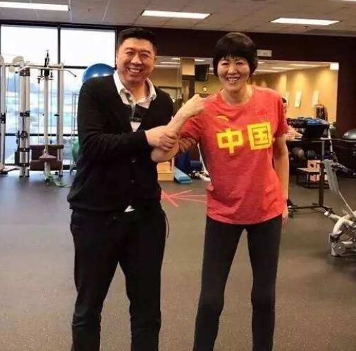 勒布朗·詹姆斯|一声叹息！中国女排跌出前二，干着急！三名关键人物迟迟不动手