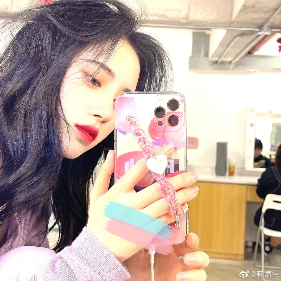 鞠婧祎|鞠婧祎和哈妮克孜，两位演员你喜欢哪位呢？