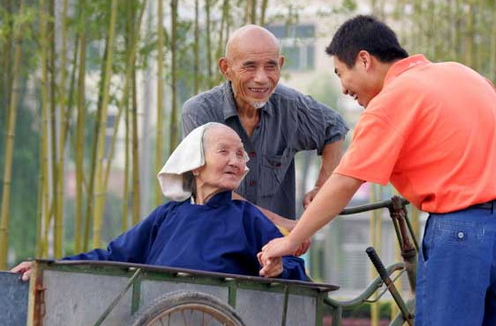 小怪兽情感|孙子花了我一百多万，至今不肯归还，还多次对我和老伴大打出手