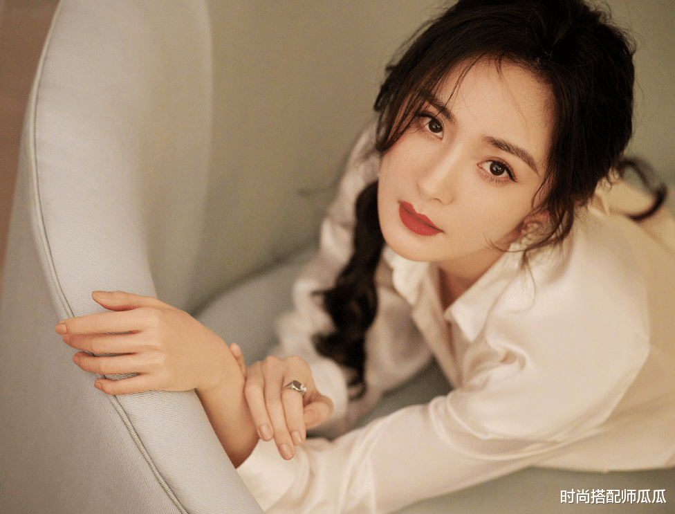 发际线|?女生扎马尾时，少犯这3个“错误”！看着显老，还会增高发际线