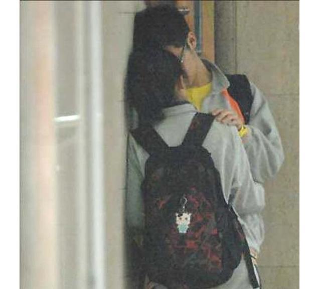 早恋 一起因学生早恋引发的命案，父母要多引以为戒！