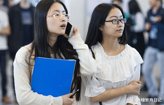 大学|没有“第一学历”这个概念？用人单位却不这么看，专科生有苦难言