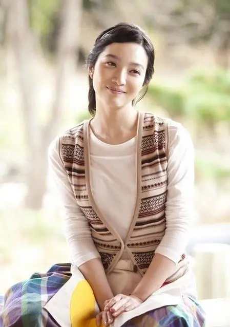 李敏英|奉子闪婚的悲剧：新婚13天，女星被丈夫斩断手指，流产终生不孕