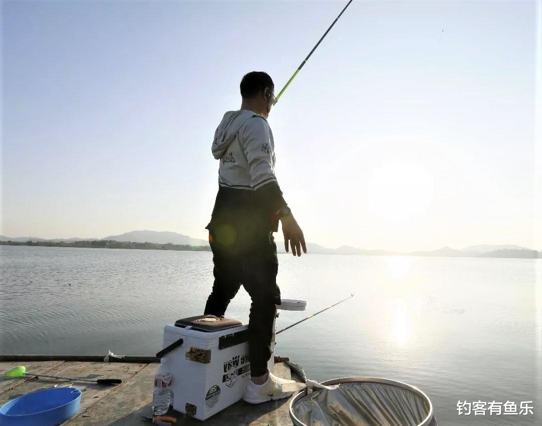 |台钓钓法是主流?别小看了传统钓法,其优势是其它钓法无可比拟