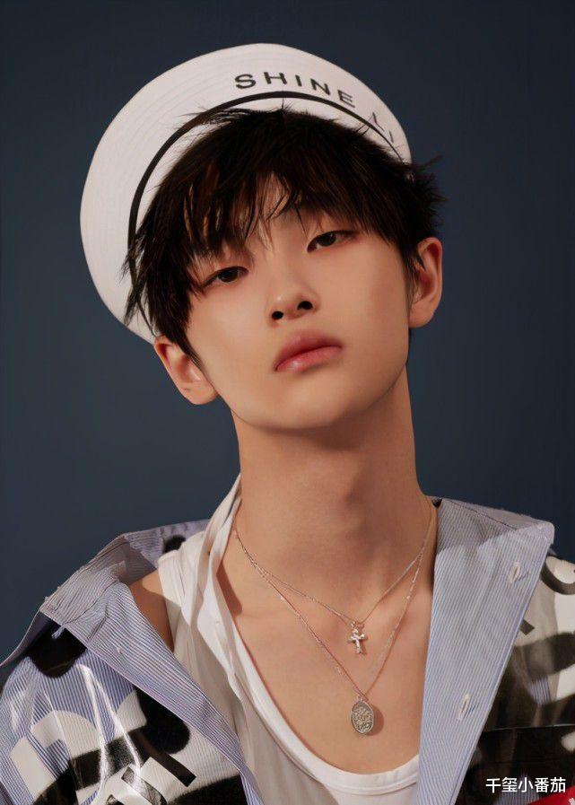 任豪|龙丹妮十连问任豪 换回一句 你们不懂 龙丹妮都哭了：我签了一群活神仙