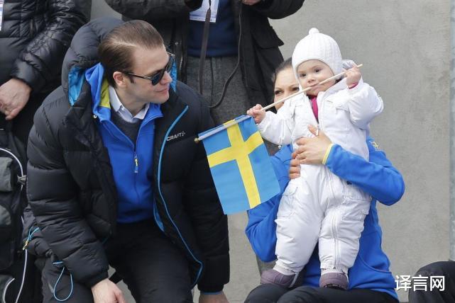 基因逆風翻盤完勝父母，瑞典呆萌小公主已長大，成為“歐洲最美公主”-圖4