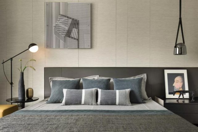 120平简约风四居室,移步异景间,经过淬炼的现代美学悄然而出