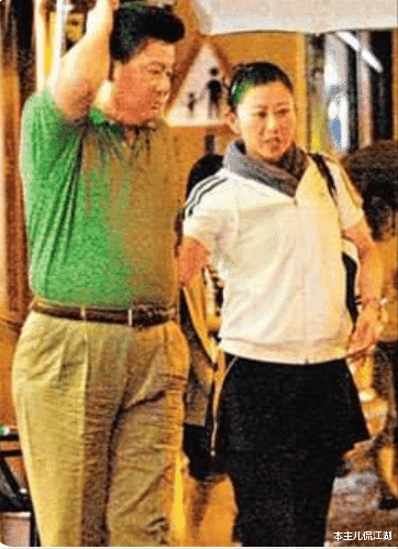 林子祥|“歌隐”林子祥“毁灭史”，白嫖前妻5年，又白嫖叶倩文25年