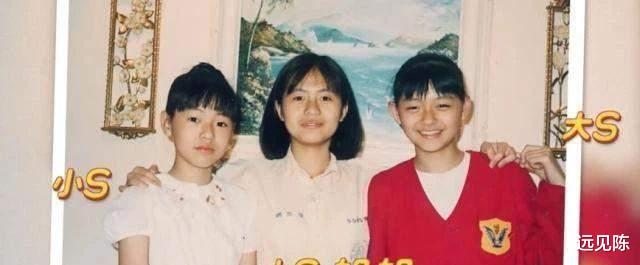 白莲花|小s远比你想的“懦弱”，在外当大众女神，回到家连大气都不敢出