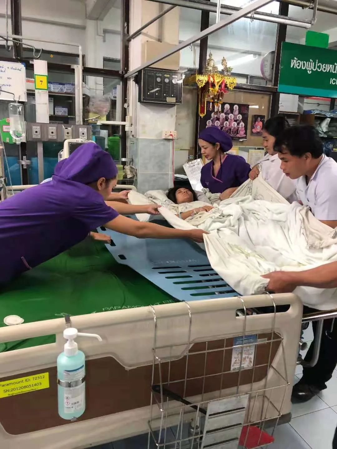 卿说|“泰国孕妇坠崖案”王暖暖再度发声，这些细节道出了婚姻的真谛