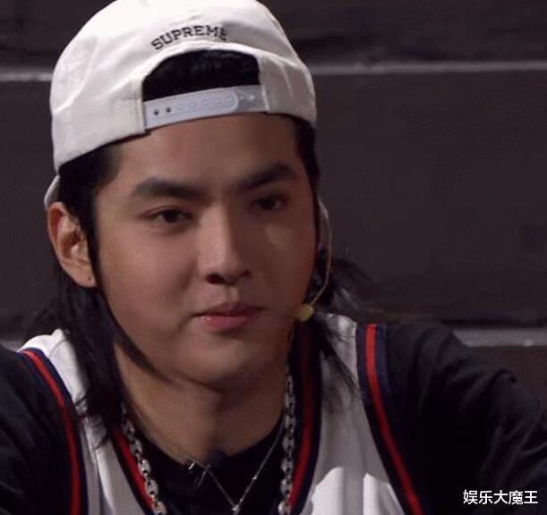 吴亦凡|声讨吴亦凡受害女性已多达15人，首家官媒下场：私德不修必难行稳致远