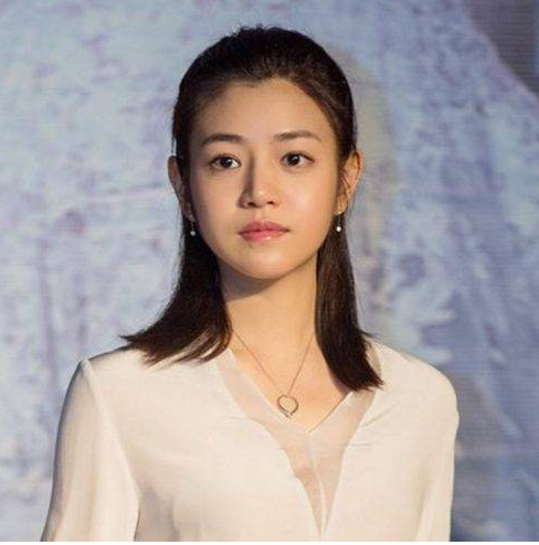 张国荣|她是“小龙女”的最佳人选，人气太高拒演，后来古装剧接连翻车了