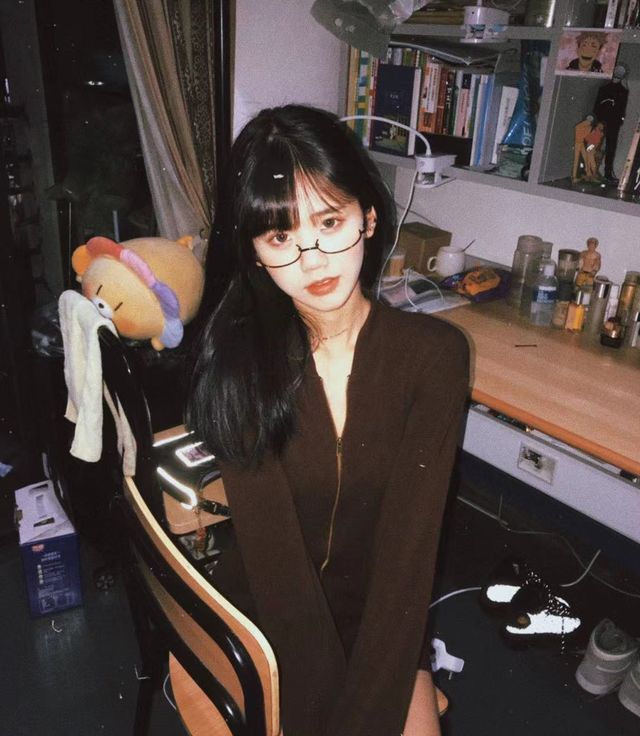 井川里予|井川里予和前男友复合?两人动态重合太多,网友吐槽吃回头草