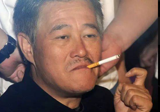 赵本山|同父不同命！赵本山与葛淑珍离婚31年，俩儿女天差地别