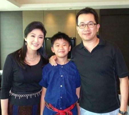 李昕言温度空间|泰国前美女总理英拉,54岁寄居他国,名义上未婚的她怎么样了?