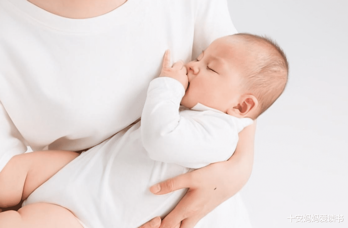 十安妈妈爱读书|半岁宝宝夜醒吵着要喝奶，可能并非是因为饿，“安抚奶”了解一下