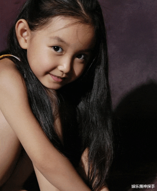 吕燕|童星蒋依依长大了，20岁身高接近170cm，生活照和活动图差别大
