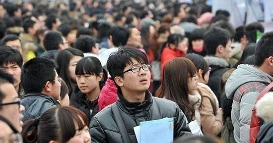 教师|考公务员很难上岸？这几条路不妨试试看，收入比公务员还稳定