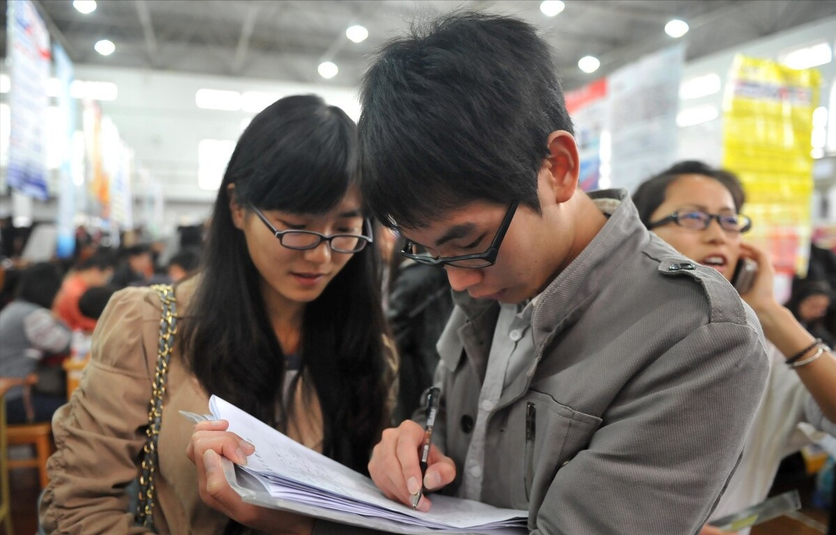 大学|没有人脉和背景，这3类专业慎选，否则就业有难度，考生要清楚