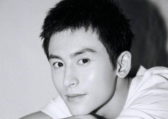 王嘉尔|红了就飘了？张哲瀚演唱会票价曝光，内场票高达2580元