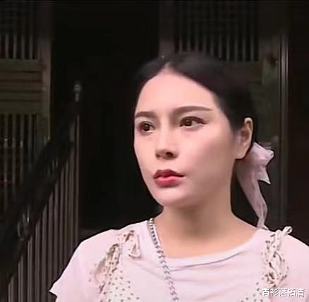 90后|丈夫频繁整容恋上90后，漂亮妻子何去何从