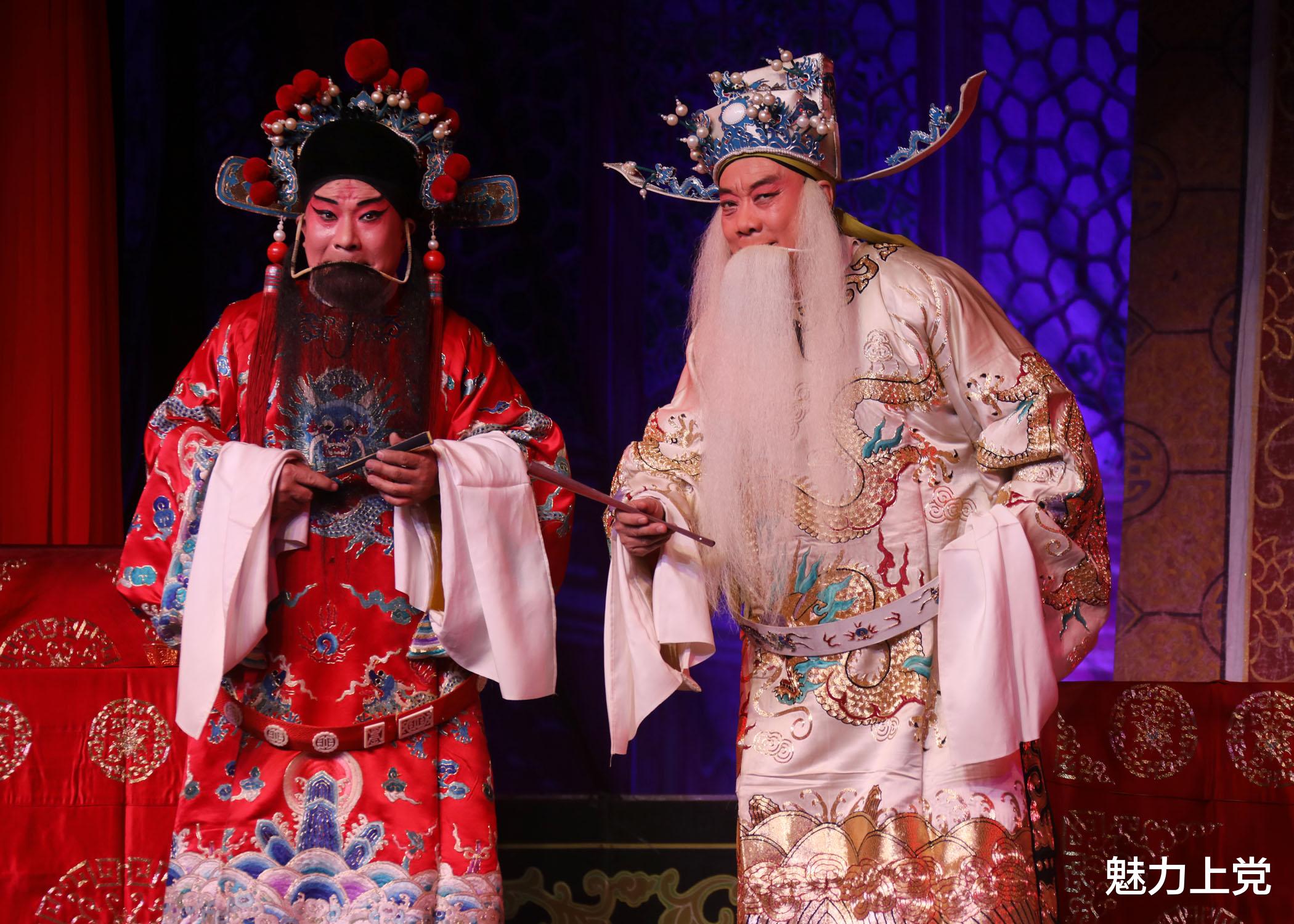 魅力上党 长治市上党梆子剧团走进潞州区屈家庄村惠民演出