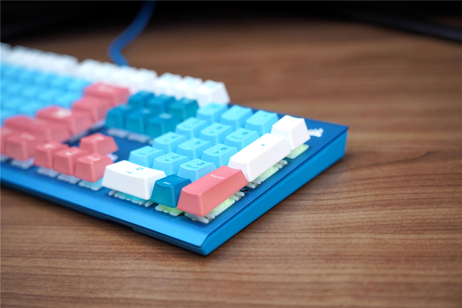 机器人|杰克船长的新“坐骑”,伴你遨游大海,海盗船碧蓝之海机械键盘